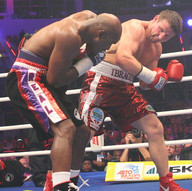 Ibragimov beats Holyfield